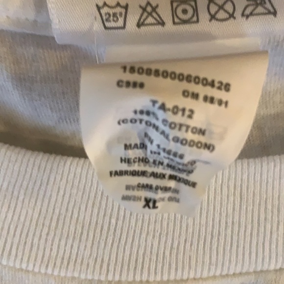 🎉3X HOST PICK🎉 Alonzo Mourning Autographed Miami Heat T-Shirt - Picture 7 of 7